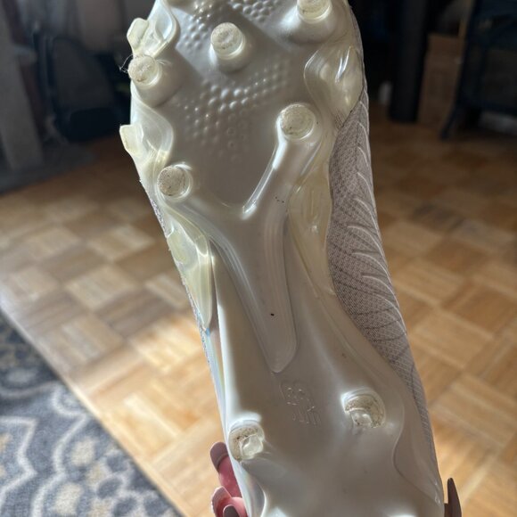 New Balance Teleka v4 Men's Soccer Cleats, White, Size 9 - Picture 2 of 5